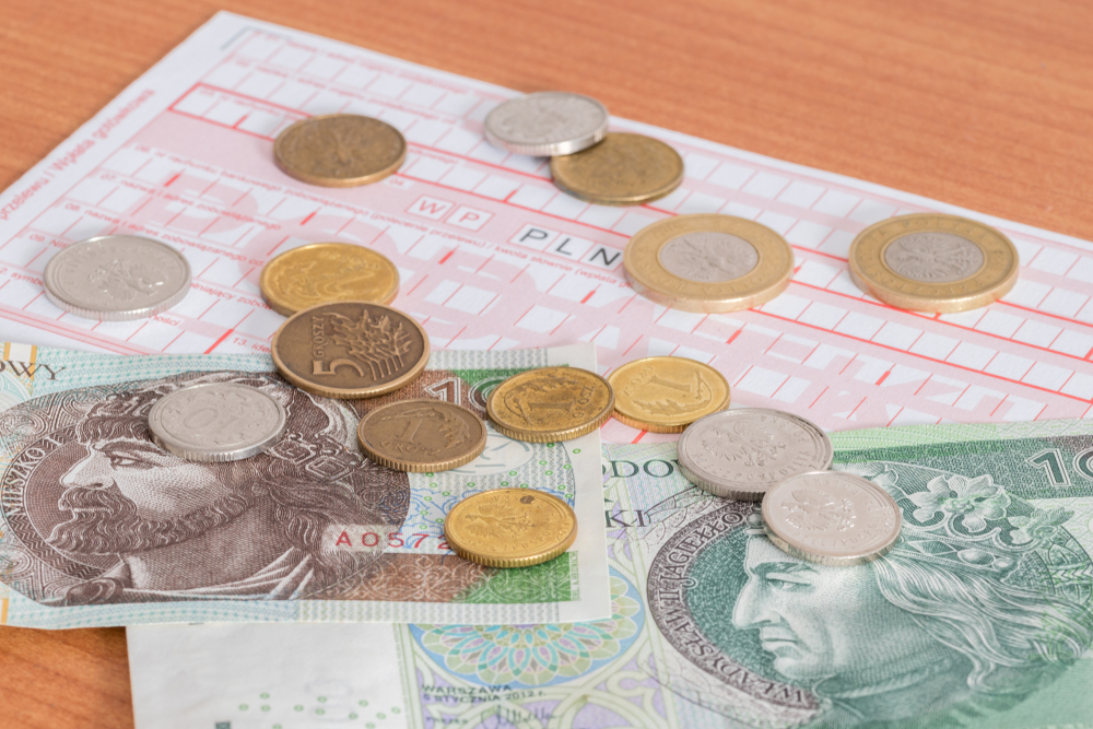 Od premii uzyskanej w programie poleceń pracownik sam płaci podatek