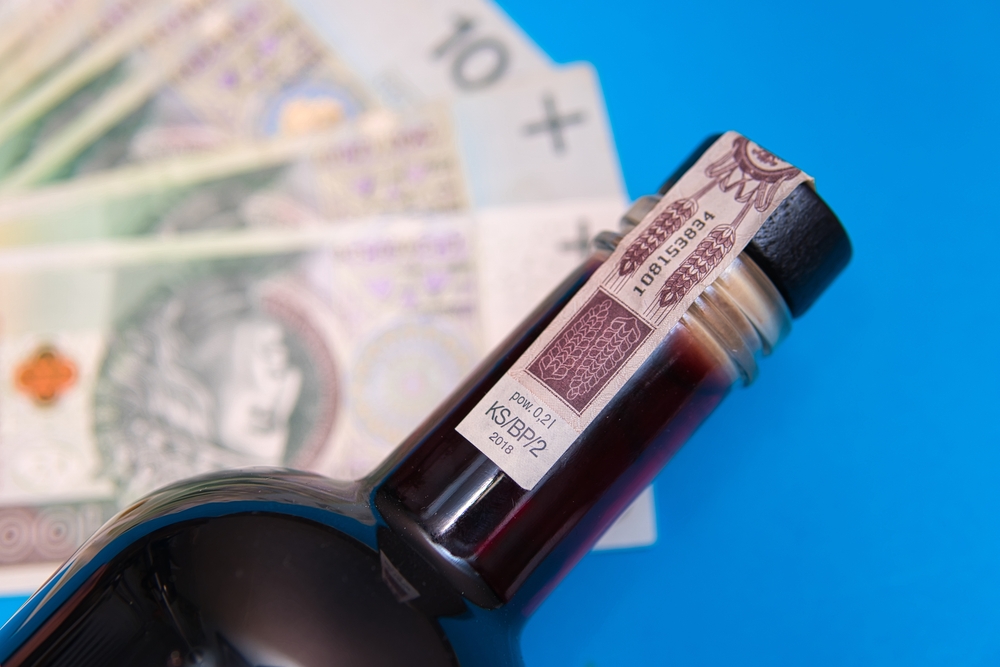 Serwowanie wina jest elementem usługi