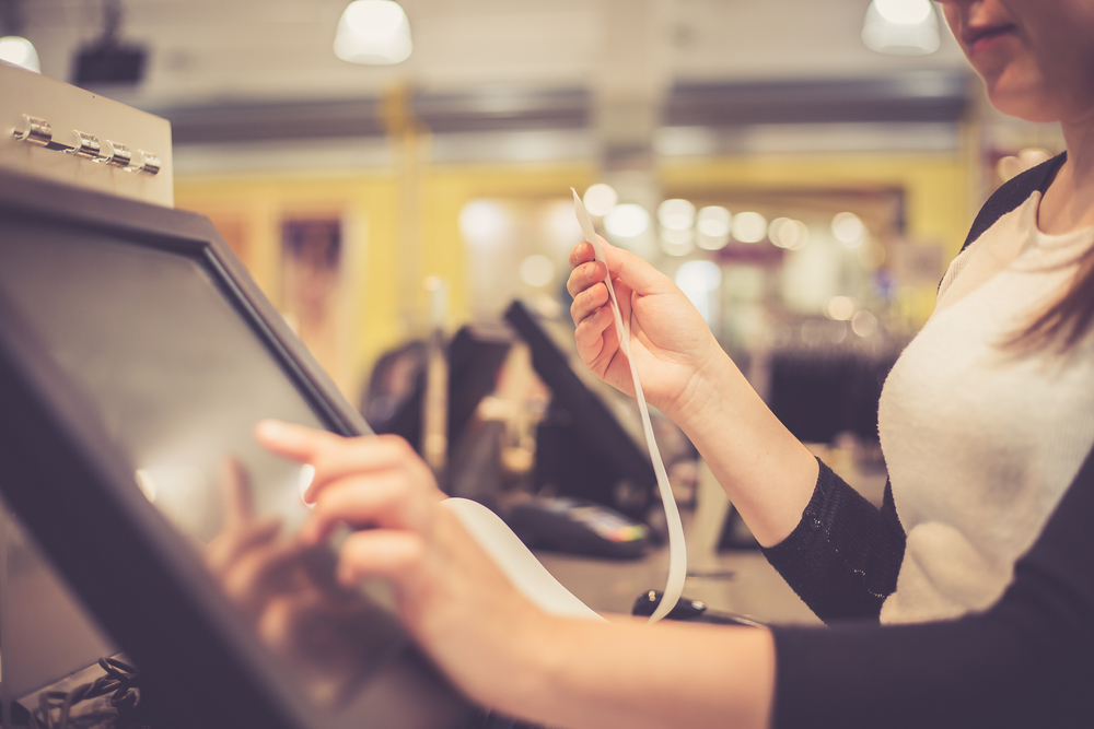 Płatności od konsumentów mogą pozostać poza regułami Nowego Ładu